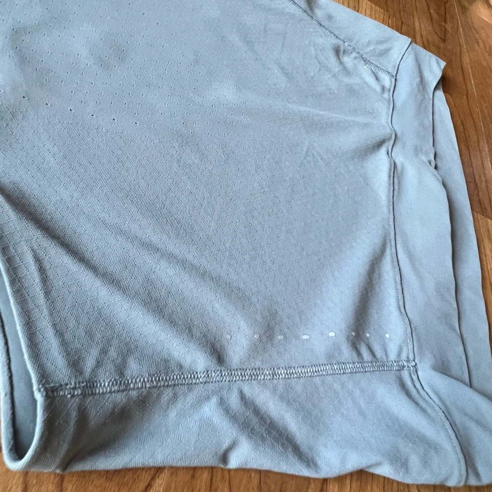 Lululemon In Focus Running Top - Picture 5 of 6